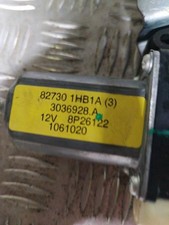 Lève vitre Nissan NOTE
