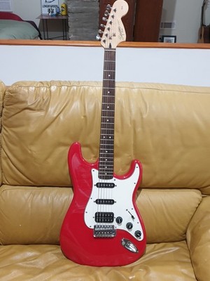Fender Squire   Gold Letter Standard Stratocaster  Bright  Red SSH