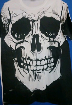 Big Skull graphic skeleton head Shirt Men's size Medium UNISEX HAPPY HALLOWEEN