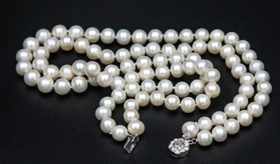 gorgeous two strands 8-9mm south sea round white pearl necklace 18''19''