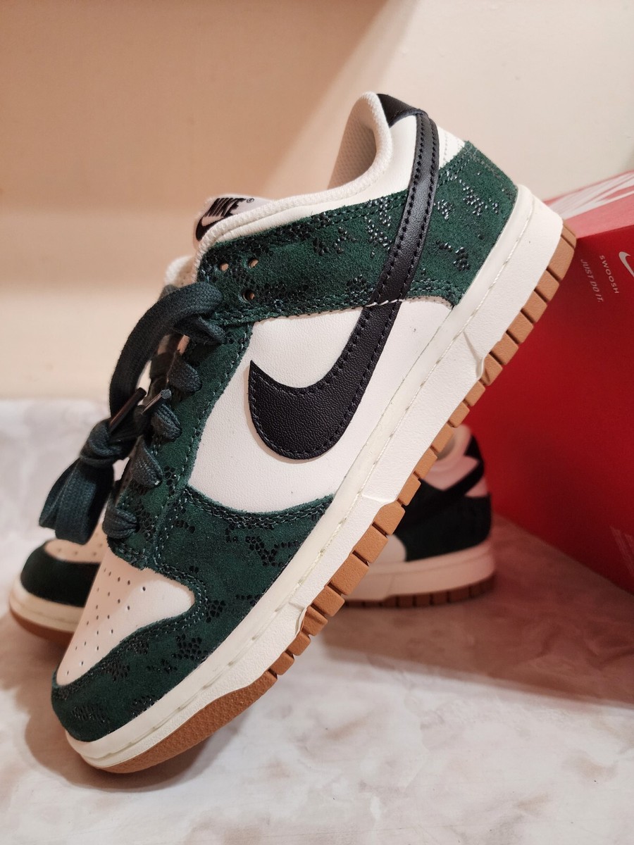 Women's Size 5.5 Nike Dunk Low Green Snake Snakeskin