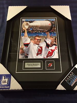 Martin Brodeur New Jersey Devils unsigned Hockey Frame Cadre