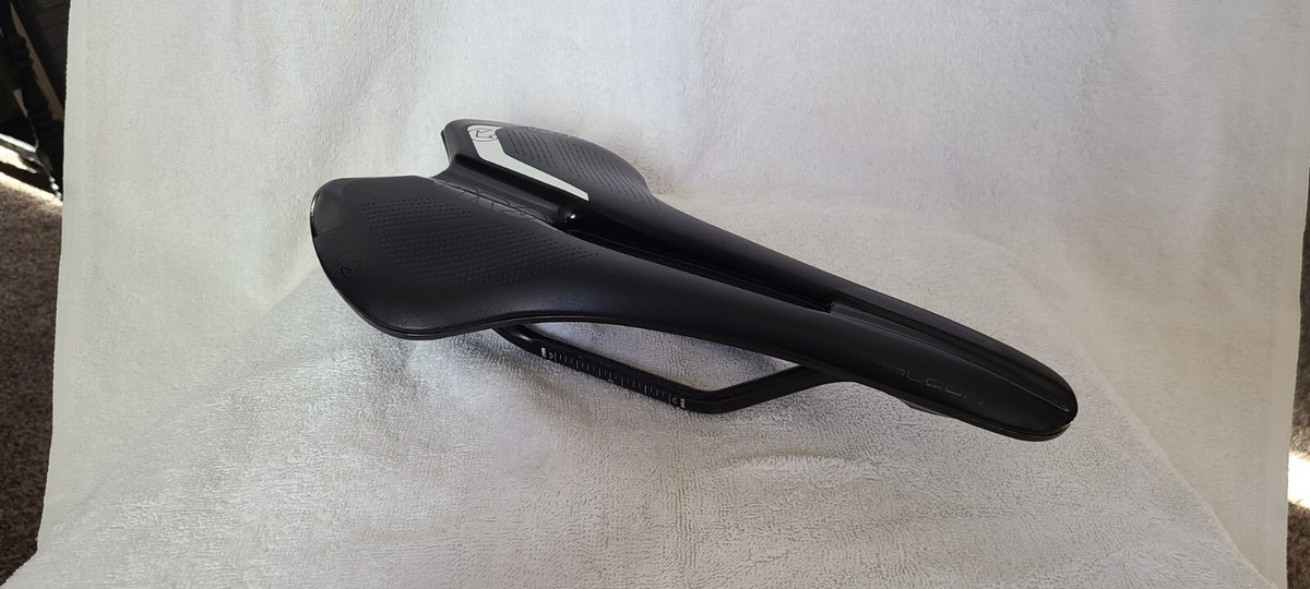 Shimano Pro Falcon Team Saddle, carbon rails, 152 width, 187g 