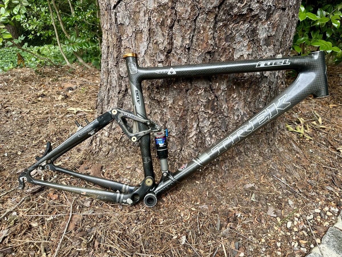 TREK FUEL グリーン MTBフレーム Fox Floatサス　USED TREK FUEL 98 OCLV FULL CARBON 120 FRAME (26