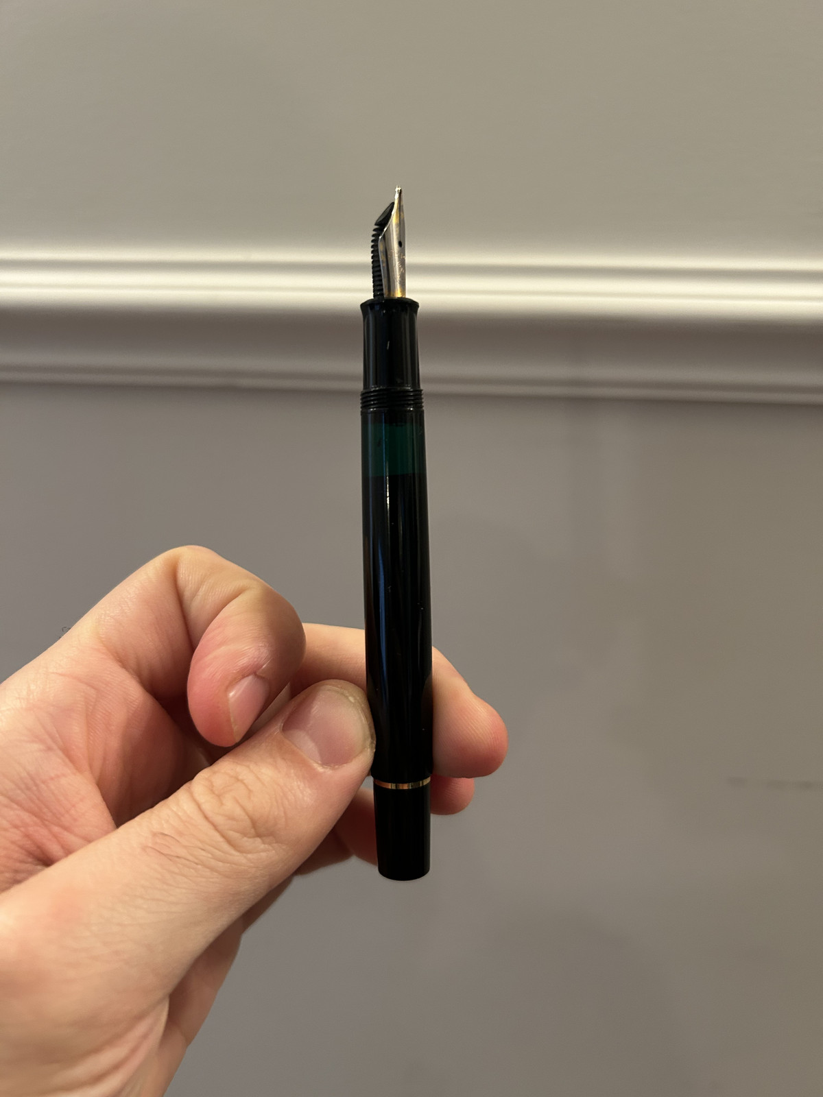 Pelikan M150 Piston Filler in Black With M Nib