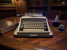Olympia Monica Schreibmaschine Koffer Top Zustand Vintage Design Sammlerstueck