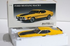 AUTOART 1971 FORD MUSTANG MACH I YELLOW/BLACK SCALE 1:18 DIECAST