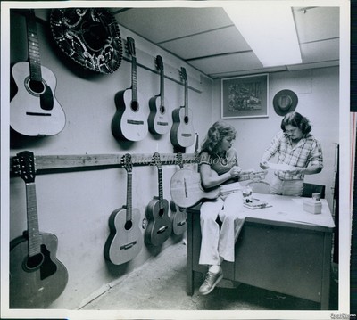1979 Rosemary Archiniega Guitarist Louis Martinez 8X10 Historic Vintage Photo