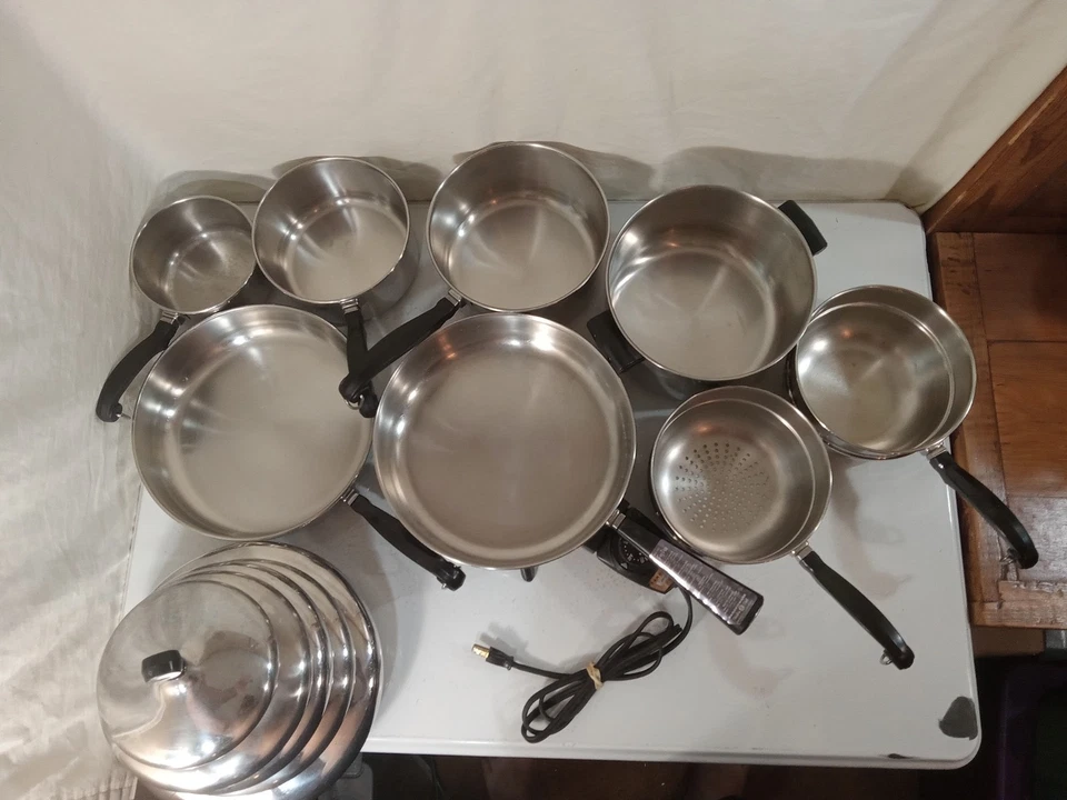 Conjunto de panelas e frigideiras vintage FARBERWARE 15 PEÇAS 1,2,3,4, Qt e vaporizador - Imagem 3 de 4