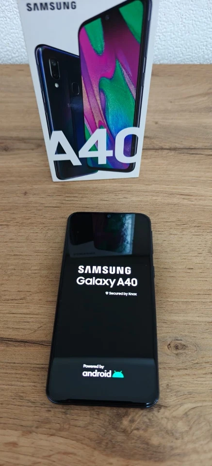 Samsung Galaxy A40 SM-A405FN/DS – 64GB – Black – Ottime Condizioni  Super AMOLED - Immagine 2 di 4