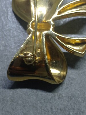 Broche Ancienne En Forme De Nœud - Plaquée Or - Modèle Vintage - Occasion