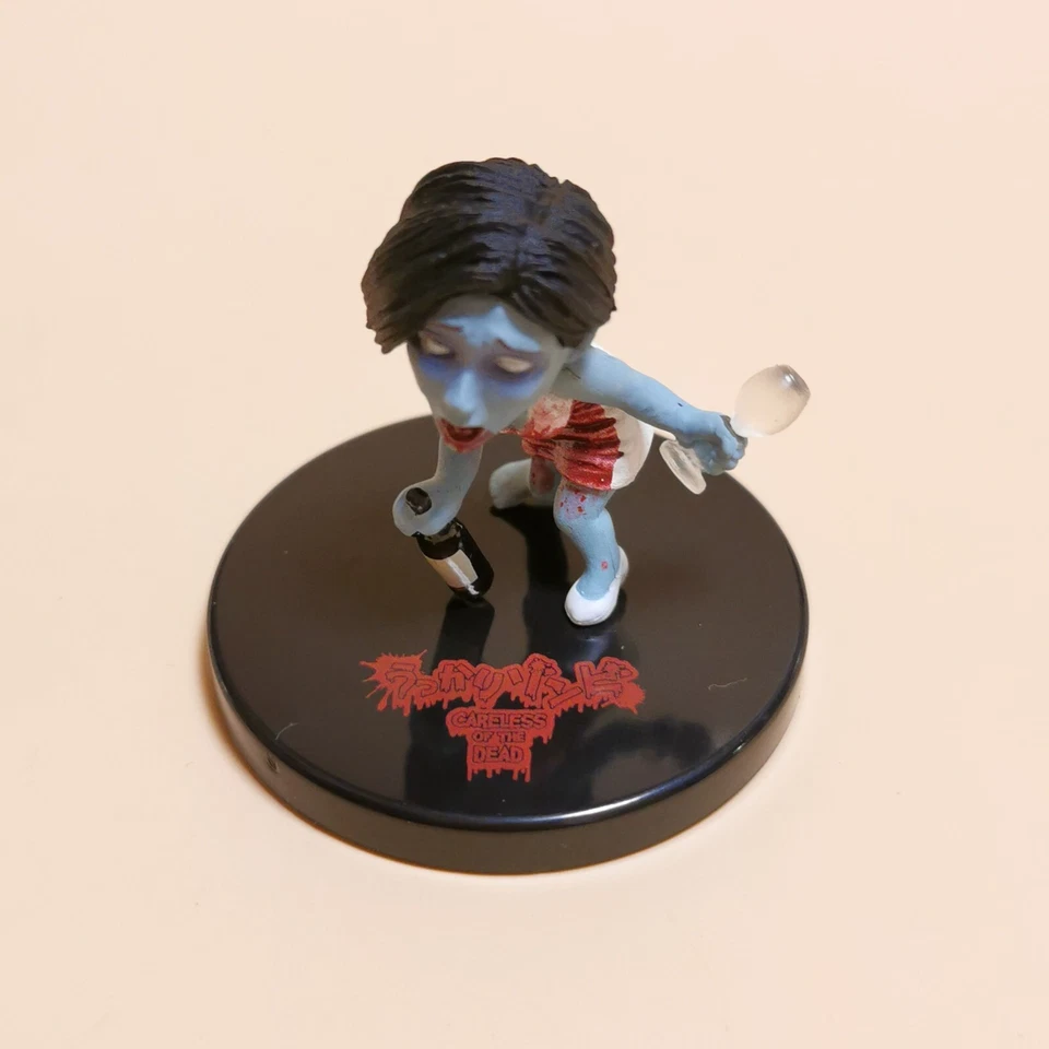 Takara GHOST ZOMBIE DAMA BEBEDOR DE VINO 1.5" Figura Juguete Extraño Descuidado de los Muertos Foto 2 de 4