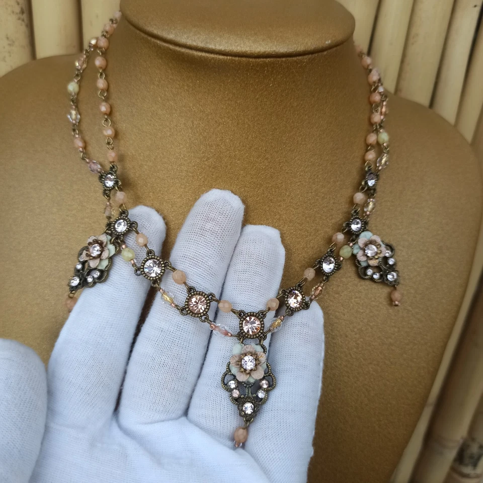 Michal Negrin 项链皇家枝形吊灯站水晶布花礼品盒 — 第 2/4 张图片