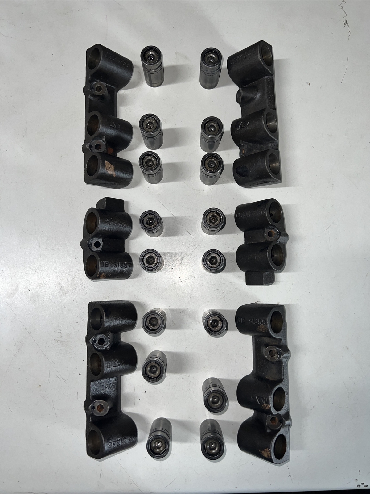 1965 Bentley Rolls Royce Set Of Valve Lifters & Housing 6.2L