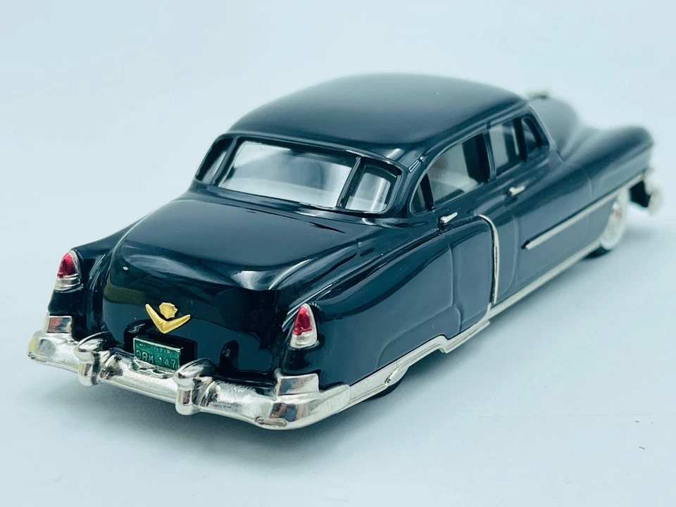 BROOKLIN BRK147 CADILLAC Series 62 4 Door Sedan 1952 Black 1.43 - Photo 3/4
