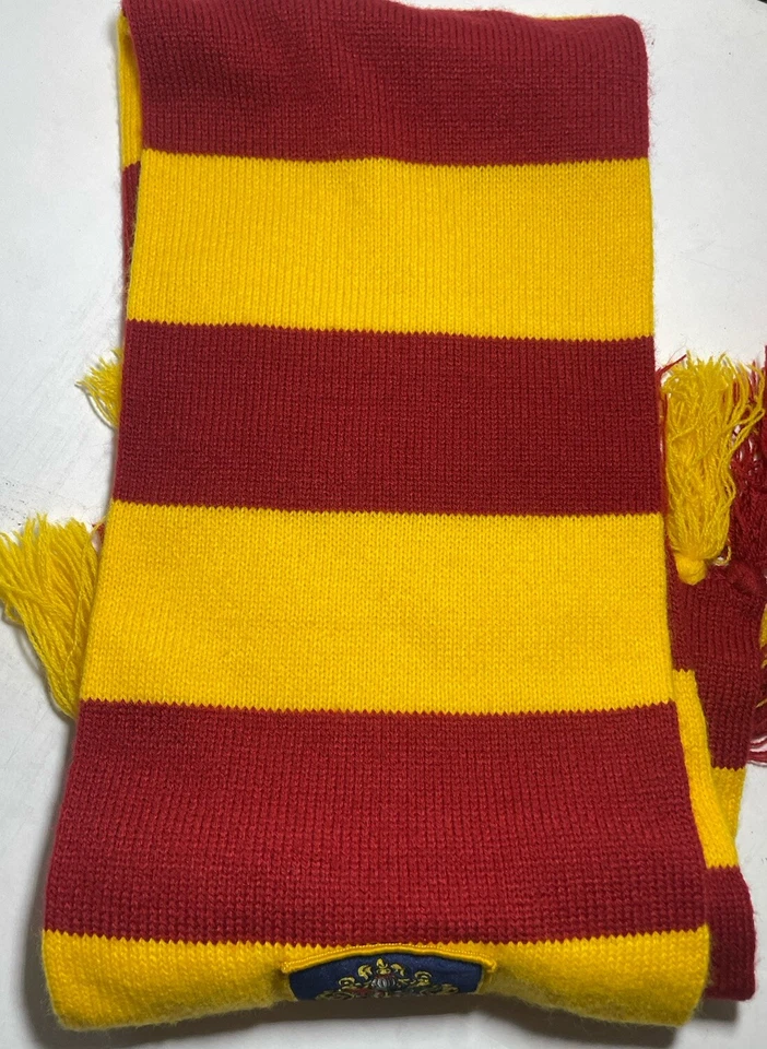Oficial Harry Potter Hogwarts Tejido Gorro Gorro y Bufanda Conjunto Colores Gryffindor Foto 4 de 4