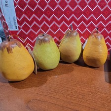 Artificial PEAR Plastic Fake Fruit Decorative PROPS Green/yellow lot of 4 NWT