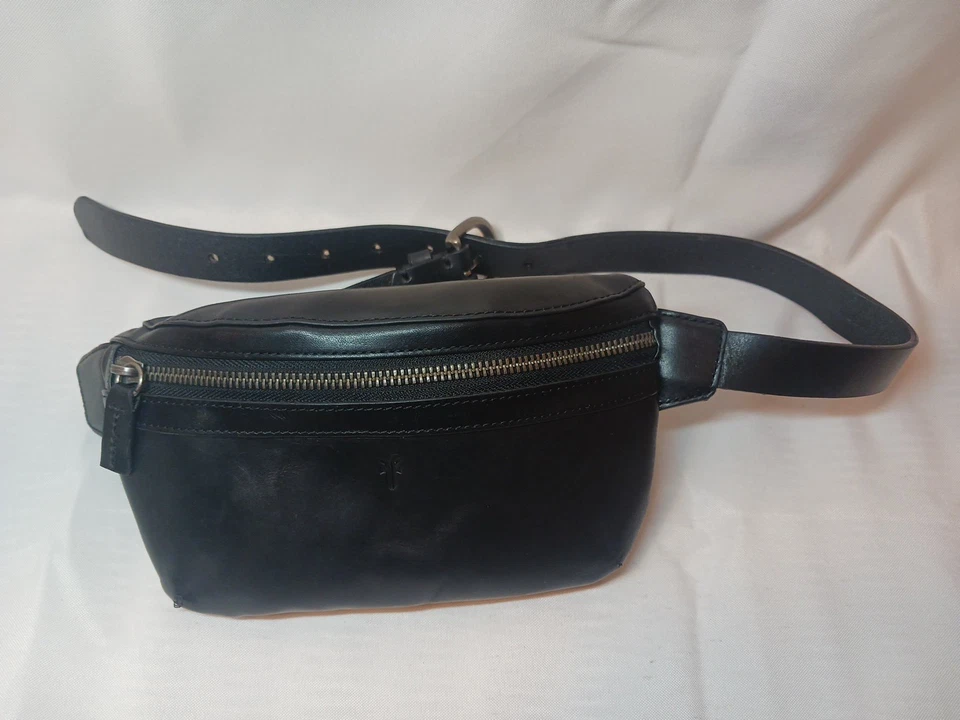 Frye Campus Hip Pack Belt Bag Fanny Black GENIUNE Leather “Saddle” Shoulder EXCE - Image 4 of 4