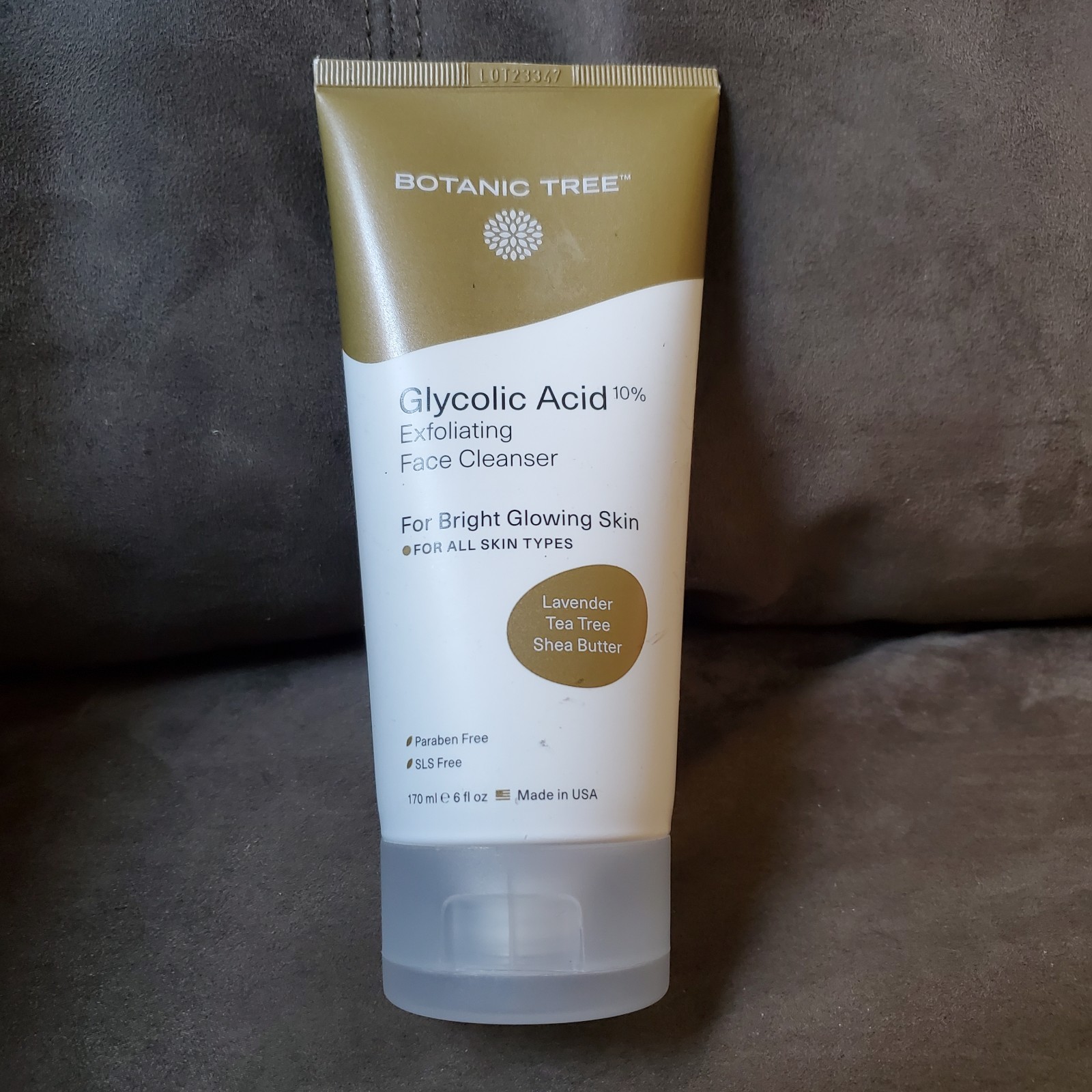 Botanic Tree Glycolic Acid Face Wash, Exfoliating Facial Cleanser and Scrub 6oz