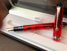Pluma Estilográfica Pilot Custom 74 Rojo Granadina 14kt (Mediana) Totalmente Nueva En Caja