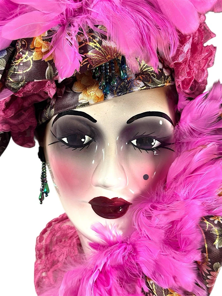 Vintage Keramik Gesichtsmaske Wandbehang Dekor Flapper rosa Federn Dame 14" - Bild 2 von 4