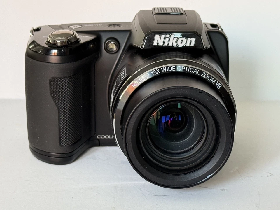 Nikon Coolpix L110 Digitalkamera, 12,1 Mp Bridgekamera getestet funktioniert top - Bild 1 von 4