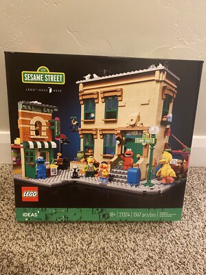 LEGO Ideas 123 Sesame Street 21324 Building Kit AGES 18+