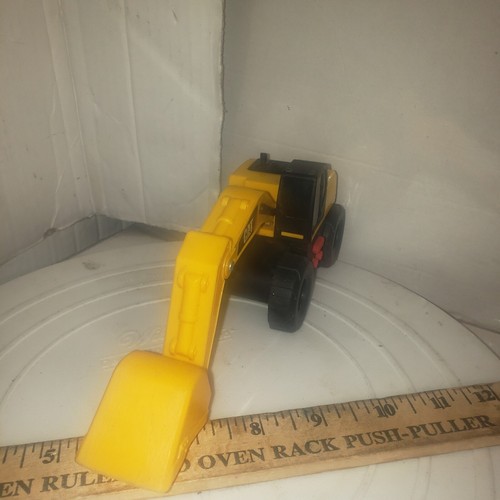Catipillar Toys Digger ....die Cast Train Mobile...plastic Dump Truck - Picture 6 of 11