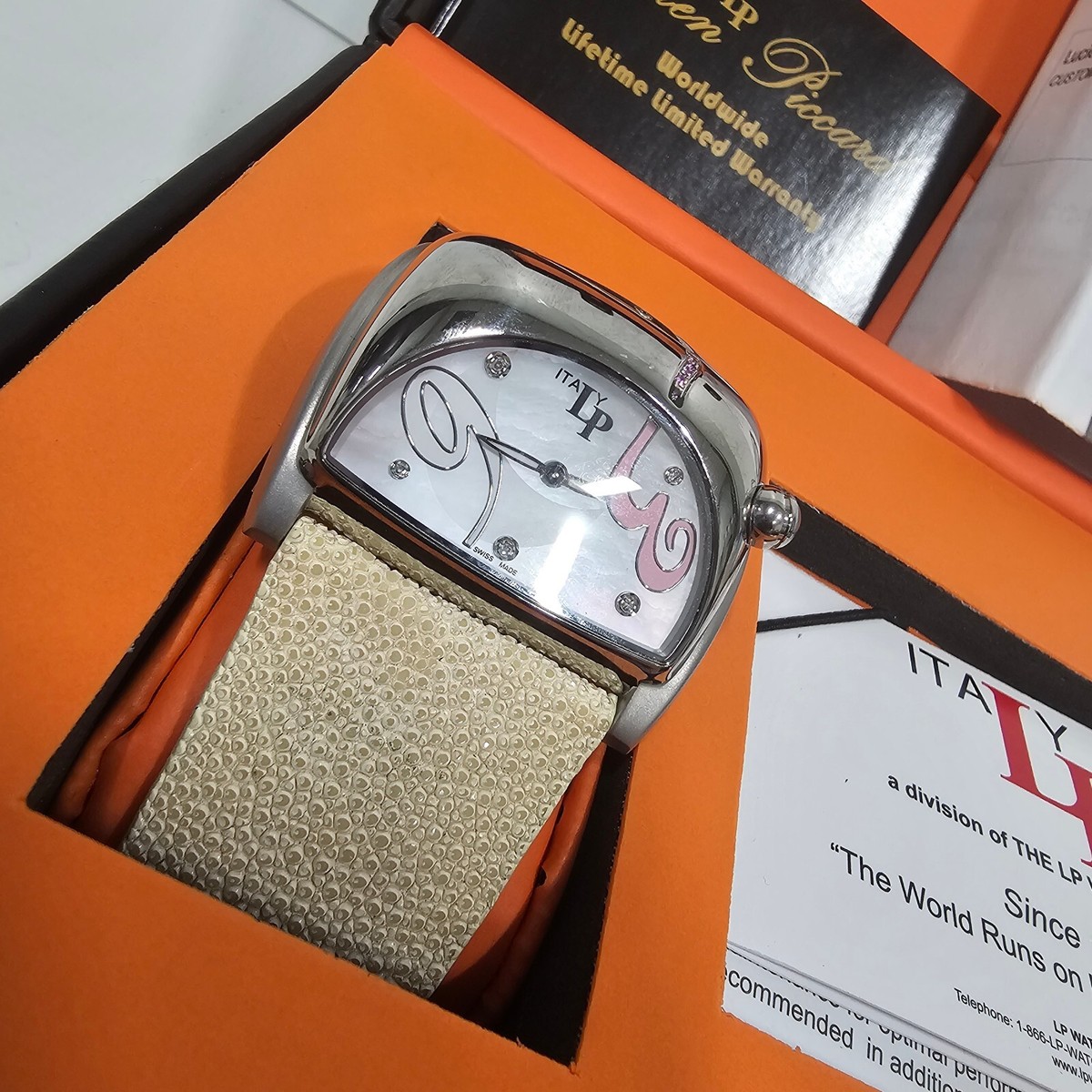 Lucien Piccard Stratosphere LP Watch Lot - LUCIEN PICCARD RED & BLACK STRATOSPHERE WATCH main image 4