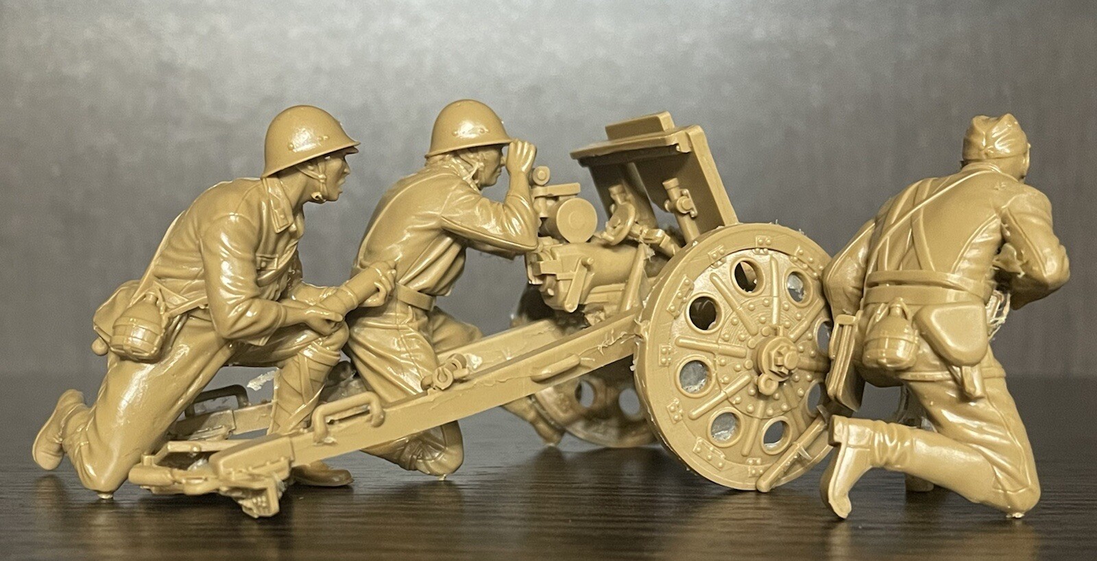 PLASTIC PLATOON Japanese soldiers Cannon with crew WW2 New 132 eBay