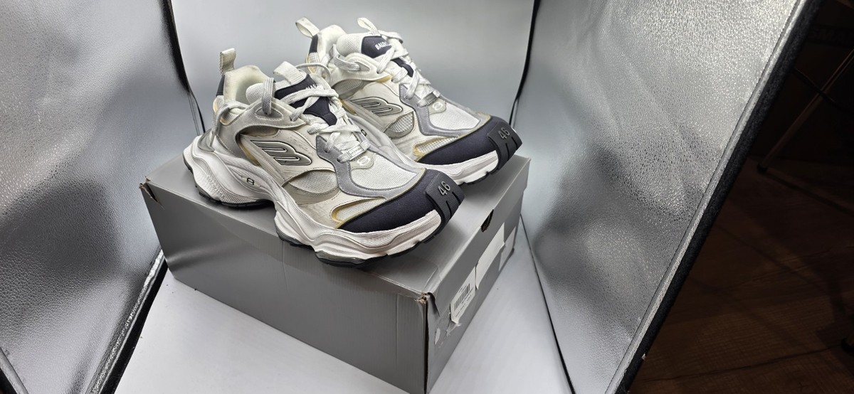 Brand new never worn balenciagas men size 13 with original box World main image 3