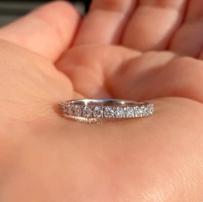 2 TCW 14K Weißgold plattiert Rundschliff Moissanit Eternity Damen Ehering