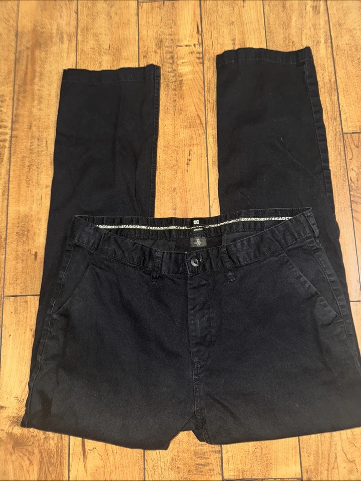 Pantalones chinos de pierna recta DC Shoes negros 36x32 medidos Foto 3 de 4
