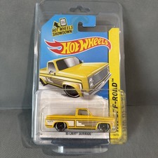 Hot Wheels  83 Chevy Silverado Yellow HW Road 136/250 w/ Protector