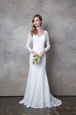 Clearance Ivory Size XS Simple Long Sleeve Lace Wedding Dress By Eva USA 3407