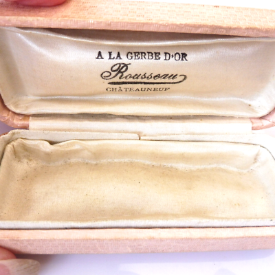 Boîte à Bijoux Ancienne écrin La Gerbe D'Or – Rousseau Châteauneuf – Occasion