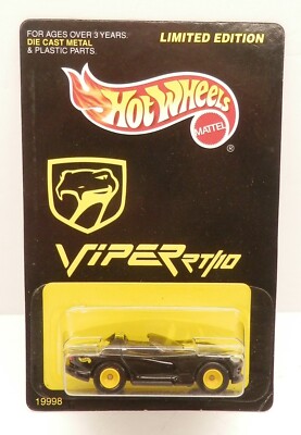 Hot Wheels Dodge Viper RT/10 Black Yellow Stripes Real Riders LE