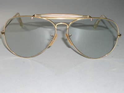 62[]14 VINTAGE B&L RAY-BAN GRAY PHOTOCHROMATIC OUTDOORSMAN