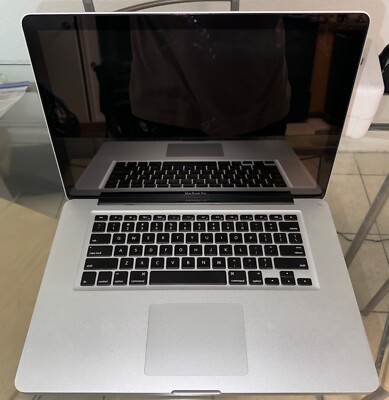 MacBook Pro 15''(500GB SSD, Intel Core i7-3615QM X4, 2.3GHz, 8GB RAM, NVIDIA...