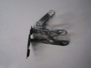 Halter Träger Hauptbremsaggregat ABS 1K1614235B VW Touran 2.0 TDI DPF Bj 2008 1