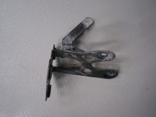 Halter Träger Hauptbremsaggregat ABS 1K1614235B VW Touran 2.0 TDI DPF Bj 2008 1