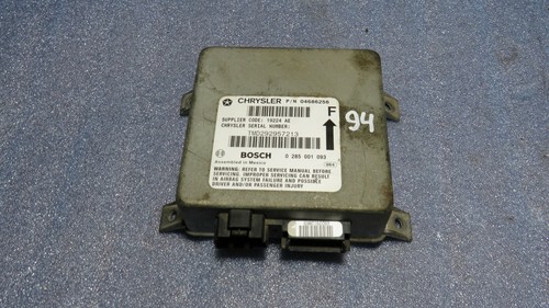 Chrysler Voyager - Steuergerät Airbag crash sensor 04686256 BOSCH 0285001093