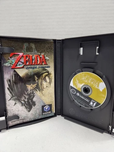 The Legend of Zelda: Twilight Princess 2006 Nintendo GameCube Disc & Manual Only