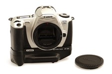 Corpo fotocamera reflex analogica Canon EOS 300 con Battery Pack BP-200