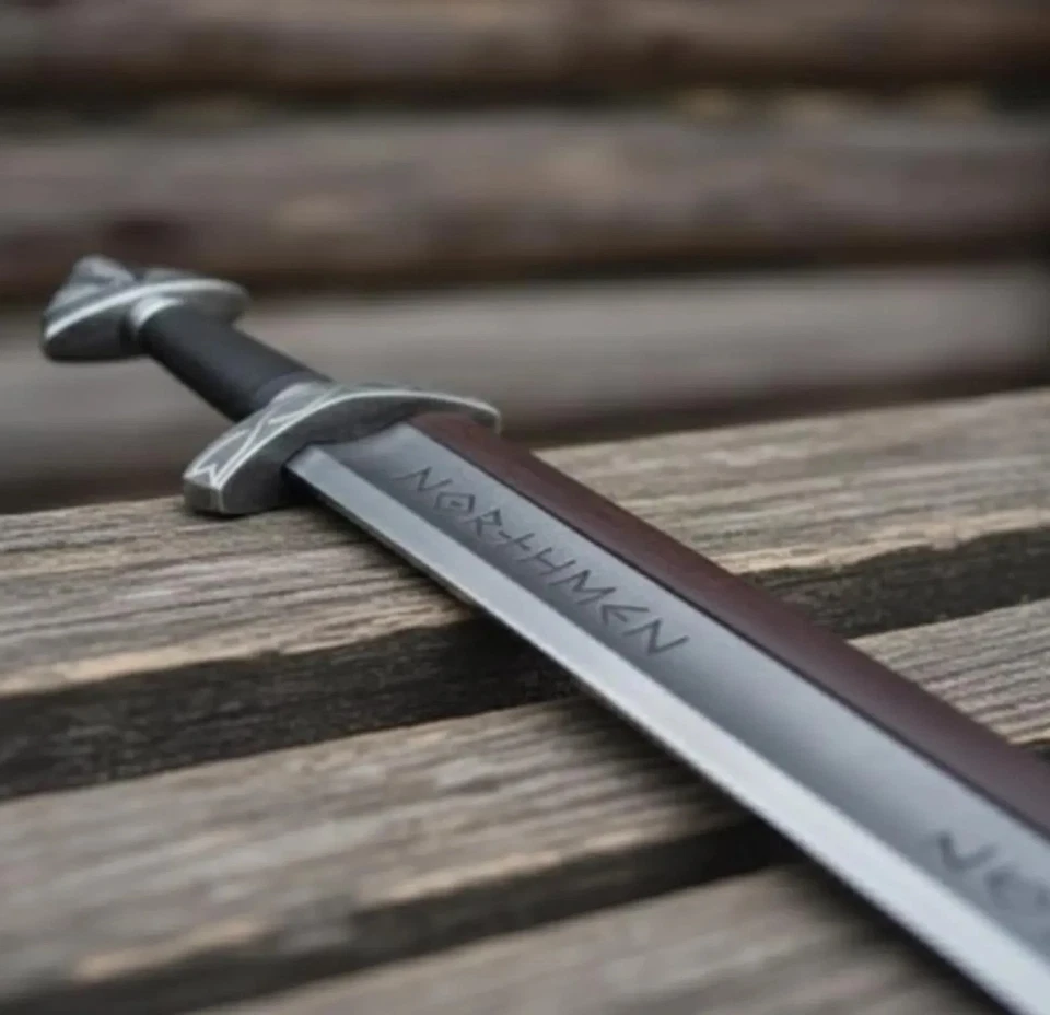 Espada vikinga de acero Damasco forjada a mano, espada Northmen hecha a mano con vaina Foto 4 de 4