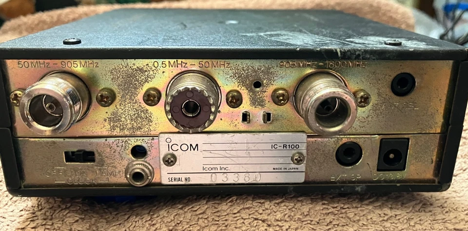 Icom IC-R100 Ricevitore di copertura generale 100 kHz - 1,8 GHz - Immagine 3 di 4