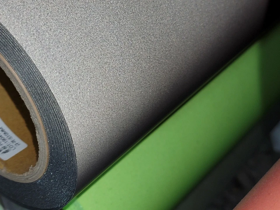 Black reflective HTV heat transfer vinyl 12x20 - Image 2 of 2