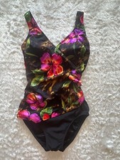Longitude Floral Printed One Piece Swimsuit Ruched Tummy Slimming Size 6/8
