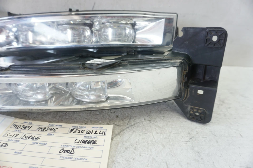 Dodge Charger 2015 2018 juego de luces antiniebla LED OEM UC57958 2016 2017 Foto 3 de 4