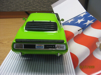 1/18 1970 PLYMOUTH 'CUDA AAR, LIME GREEN BY ERTL /AMERICAN